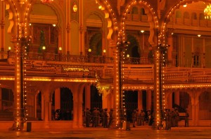 Przed ktorym sobie wesolutko grala orkiestra deta