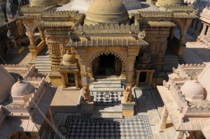 Zespol roznorakich swiatyn